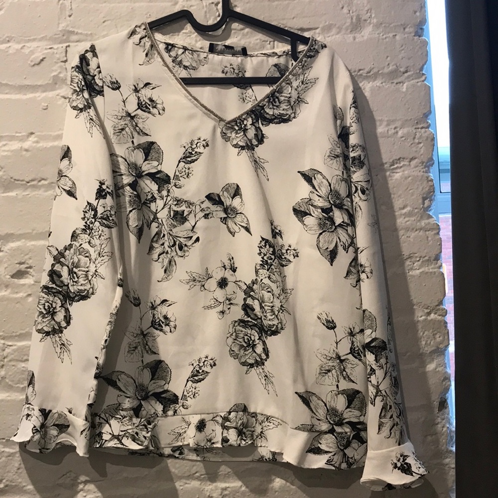 Classy black and white blouse